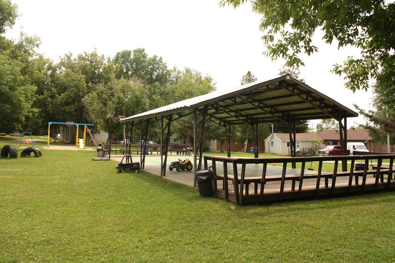 Lake Dalrymple Resort Lagoon City Ruang foto